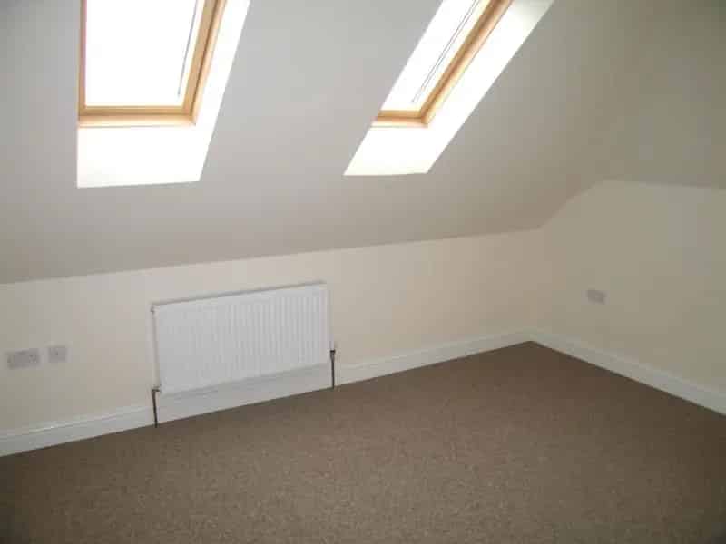Modern Upwell Apartment Double Bedroom Allocated Parking