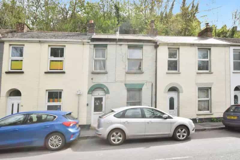 2 Bedroom House For Sale Near City Centre