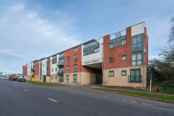 2 Bedroom Apartment to Rent Solihull Heights