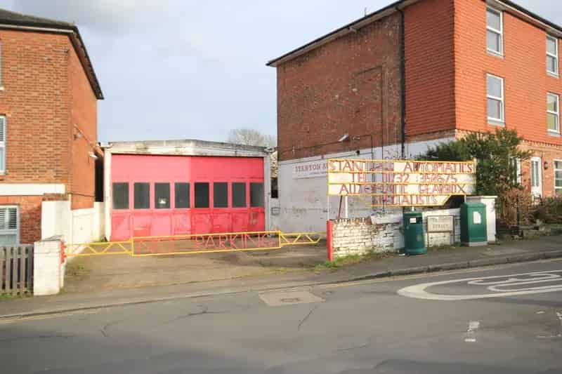 Former Garage Workshop Near Tonbridge A21 Redevelopment Opportunity