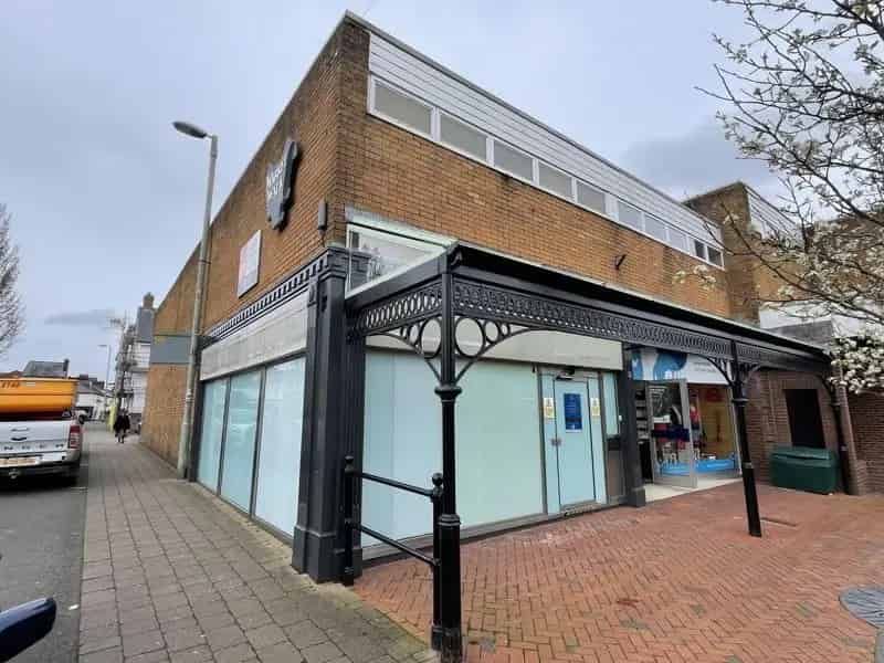 Ground Floor Shop For Sale Town Centre Location