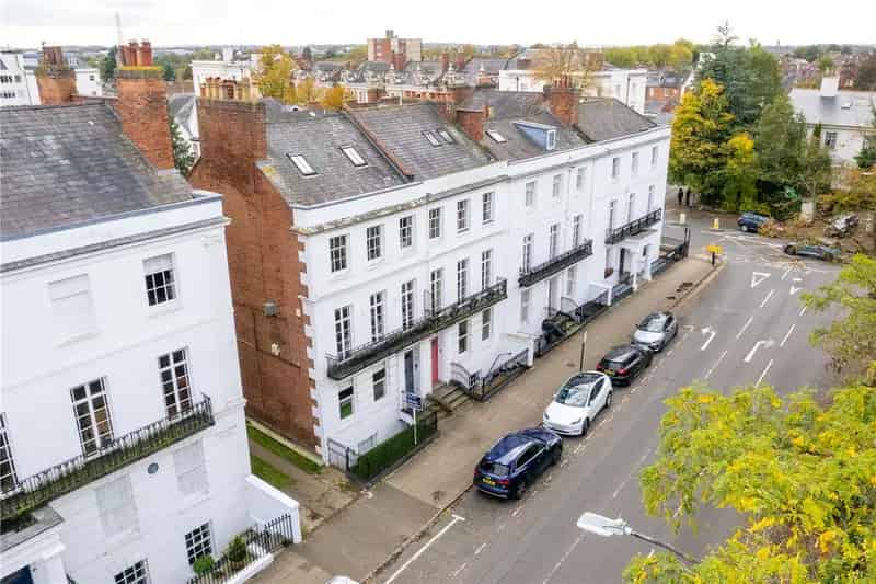 3 Bedroom House in Barford - Grade II Listed Family Home