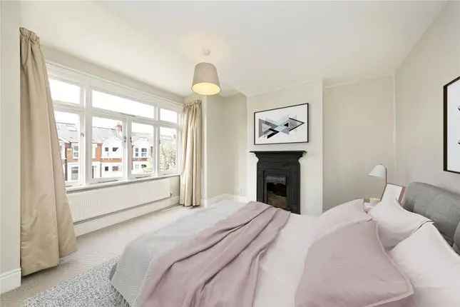 Terraced house to rent in St. Margarets Road, Twickenham TW1