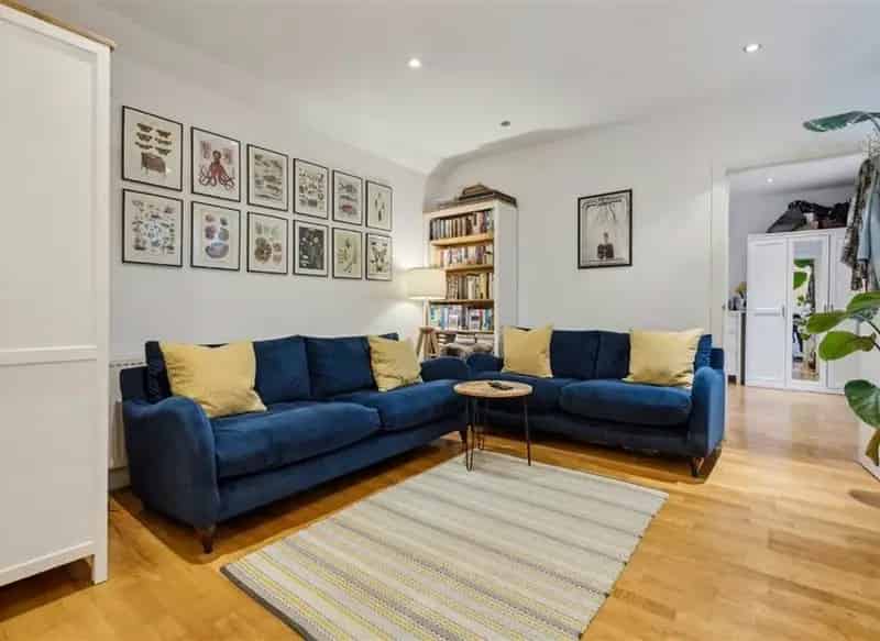 3 Double Bedroom Split Level Apartment 850 Sq Ft Private Garden
