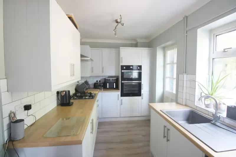 3 Bed Semi Detached House For Sale Ample Parking Family Home