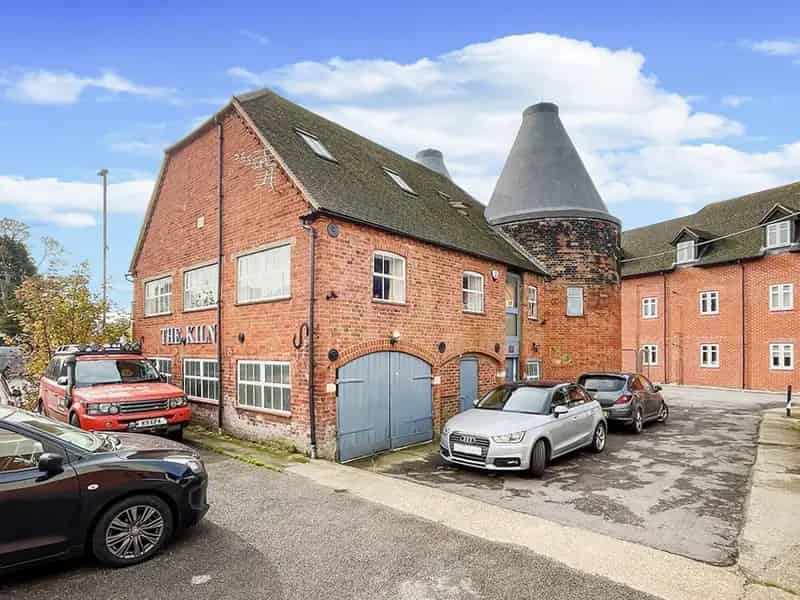 Detached Character Property Near A31