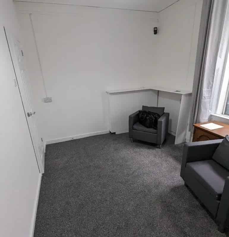 City Centre One Bedroom Flat Zero Deposit Ground Floor Disabled Access
