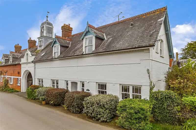 3 Bedroom Character Coach House with Clock Tower