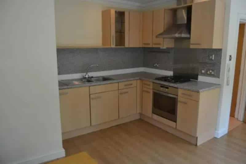 2 Bedroom Apartment Near City Center