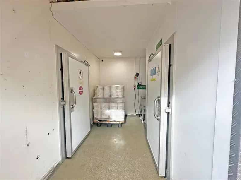 Industrial Food Prep Premises 4768 sq ft Investment