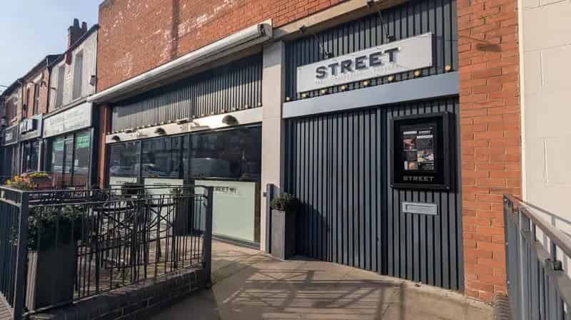 Retail Unit To Let in Earlsdon Coventry