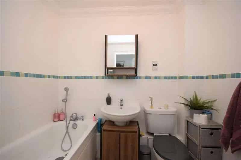 1 Bed Flat for Sale near Norwich Train Station - Ideal Investment