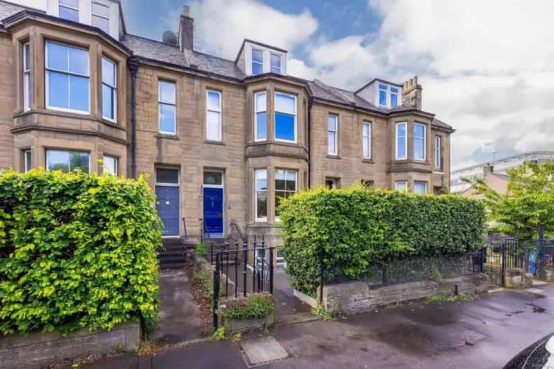 1 Bedroom Ground Floor Flat for Sale in Corstorphine