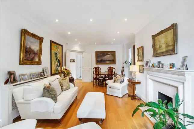 Flat for sale in Elsworthy Road, Primrose Hill, London NW3