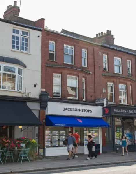 Commercial property For Sale , 36, High Street, London, England