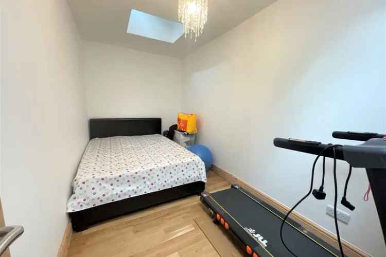 1 Bedroom Apartment Near Watford Met Line Station