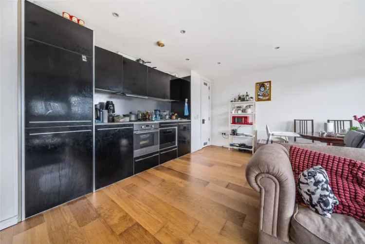 2 Bedroom Flat for Sale - Airpoint Development - Chain Free