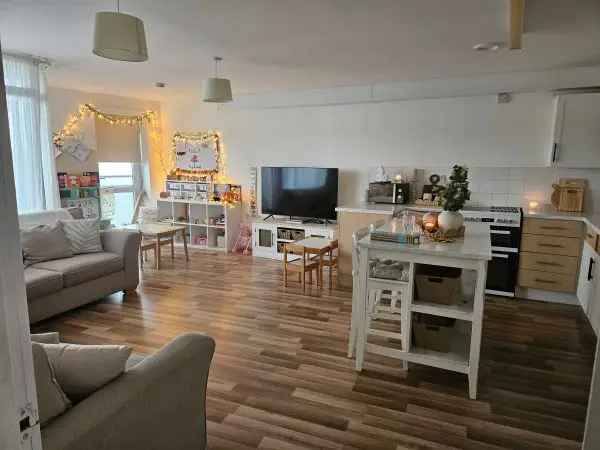 Flat For Rent in Coventry, England