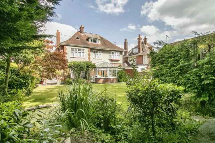 8 Bedroom Detached House for Sale in Bournemouth