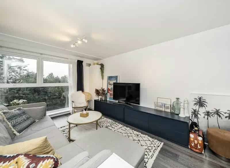 Two Double Bedroom Apartment Near Piccadilly Central Line