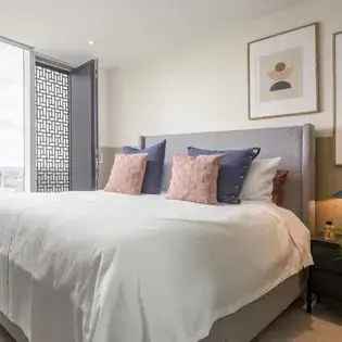 3 Bed 136m² Manchester Apartment - Pet-Friendly with Rent-Free Month Offer
