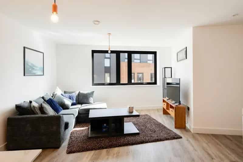 3 Bedroom Flat for Sale