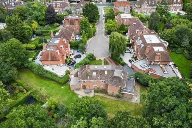 Detached house for sale in Winnington Close, London N2