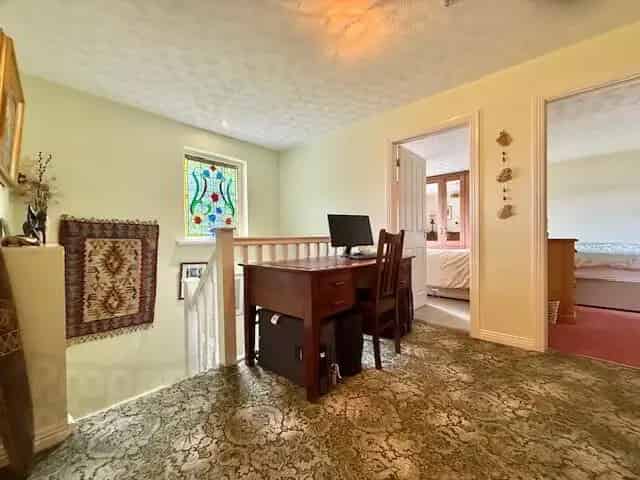 Spacious Family Home in Peaceful Eglinton