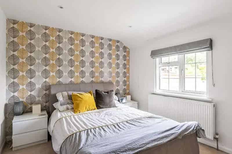 4 Bed Detached House for Sale in Tandridge