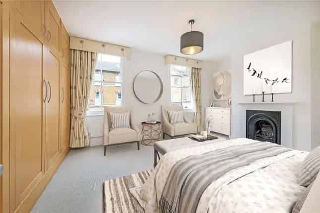 5 Bedroom Family Home for Sale in London SW11