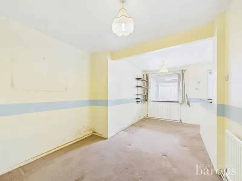 3 Bed House for Sale Kings Furlong Basingstoke