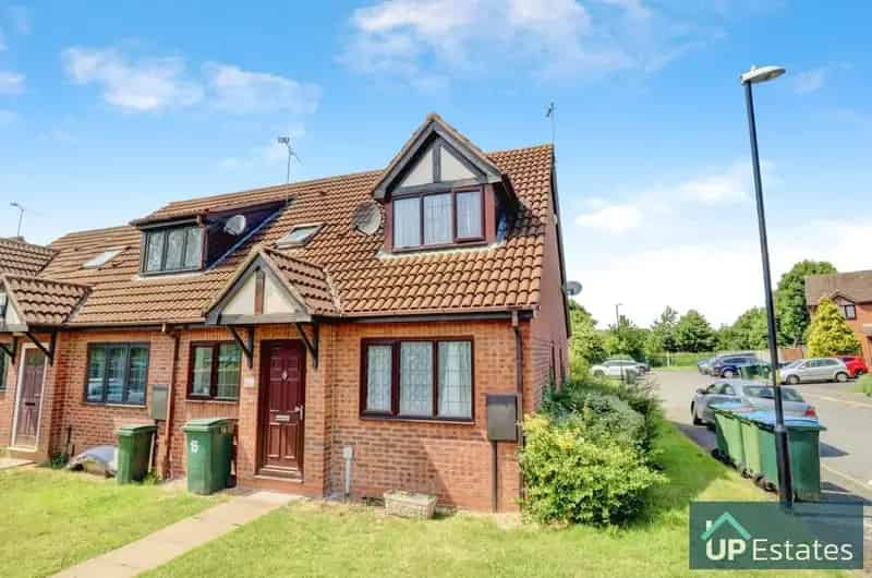 1 Bedroom End Terrace House to Rent