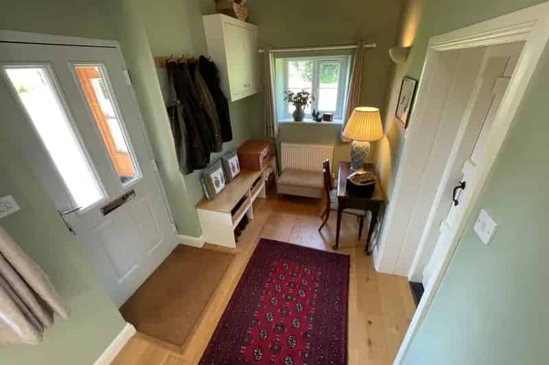 3 Bed Family Home with Log Burner and Wrap Around Garden