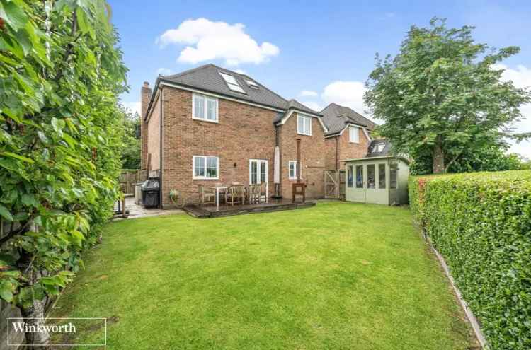 4 Bedroom House Woolton Hill Spacious Family Home Wraparound Garden