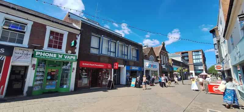 Modern Office Suite West Street Prime Retail Location
