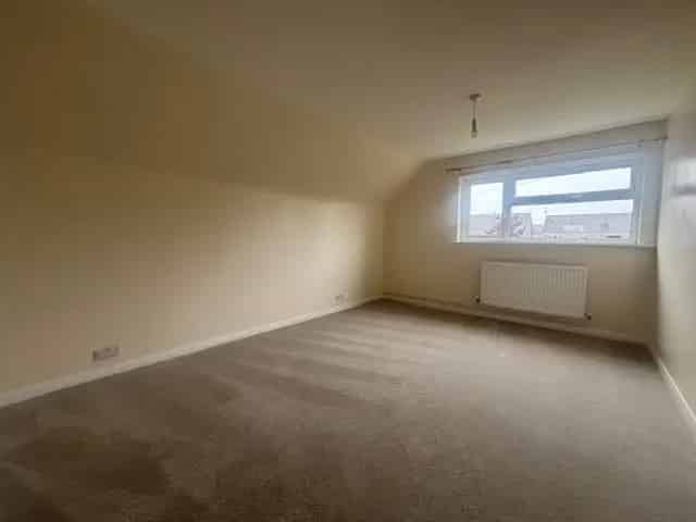 Renovated 2 3 Bedroom Chalet Bungalow Devizes