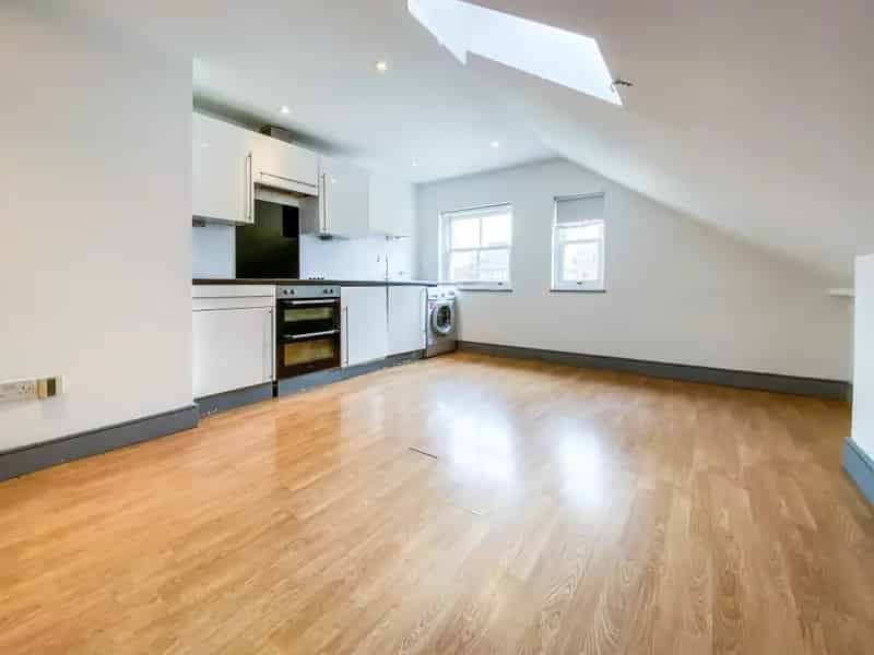 1 Bedroom City Centre Apartment Available May 22 2025