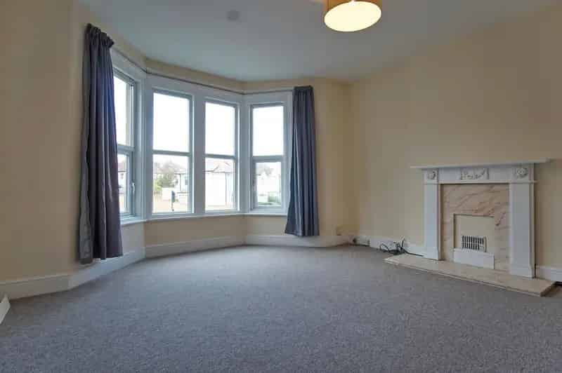 3 Bedroom Flat to Rent