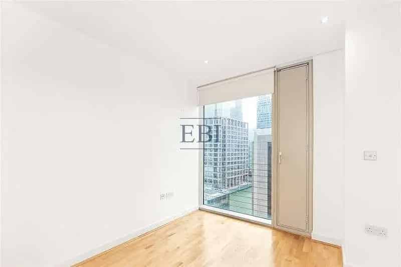 1 Bed Flat for Sale in Canary Wharf Landmark Development