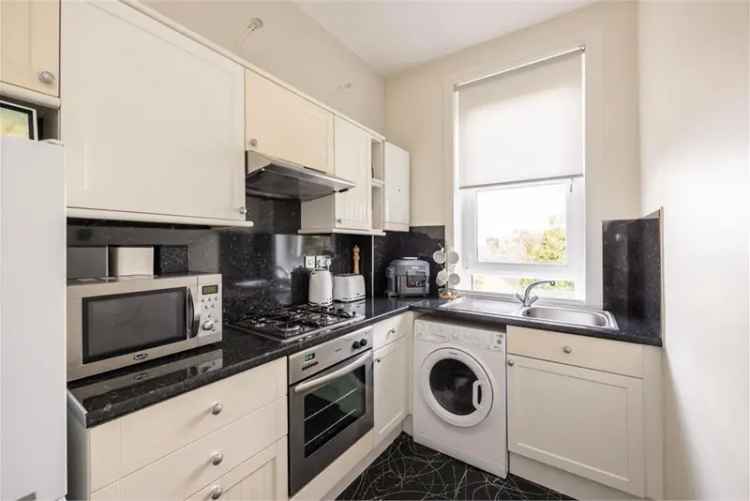 1 Bed Flat - Second Floor with 1 Reception Room