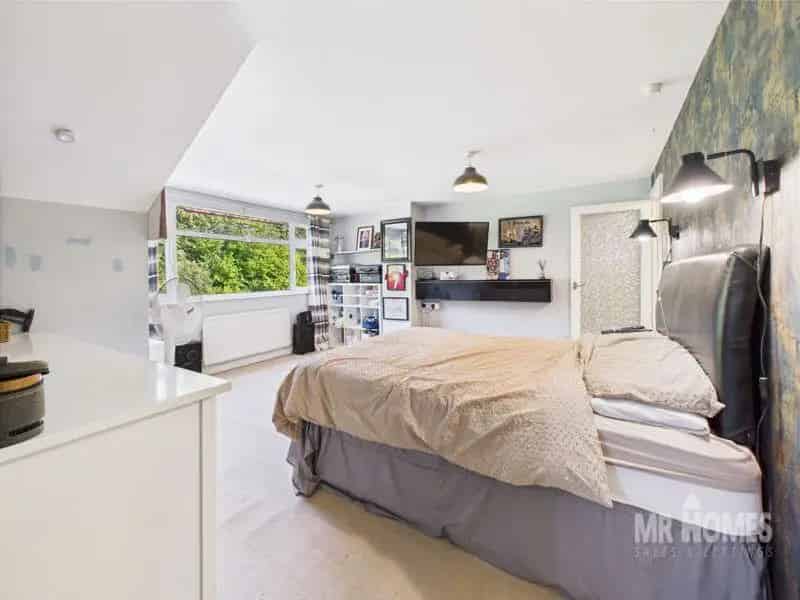 3 Bed Dormer Bungalow For Sale