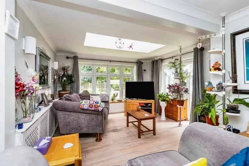 2 Bed Detached Bungalow Extended March  Parking Gardens