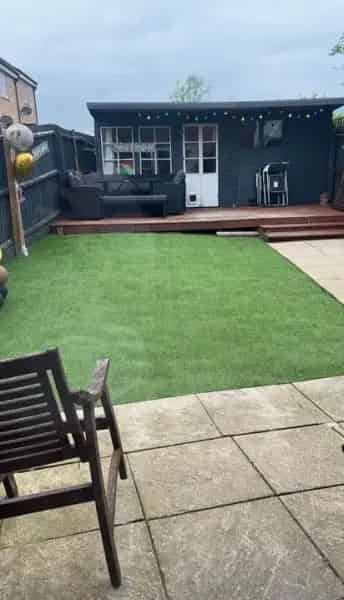 Small 3 Bed House with Summer House and Shed