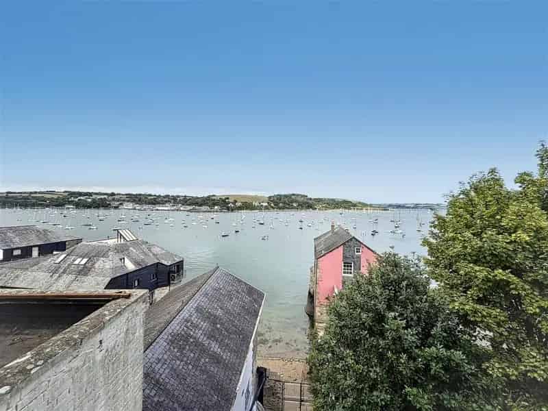 2 Bedroom Apartment for Sale in Falmouth with Harbour Views