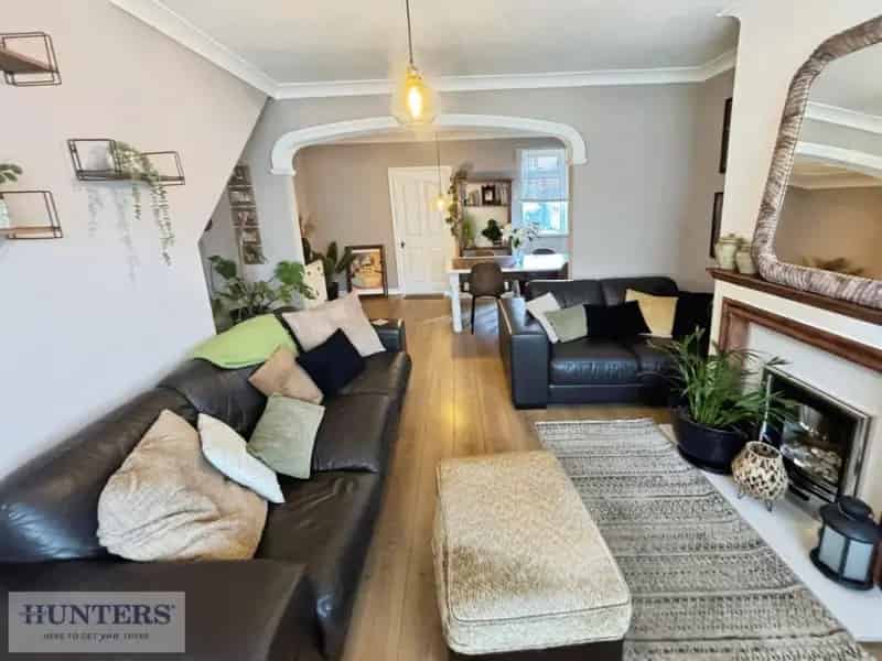 2 Bedroom House For Sale 840 SQ FT