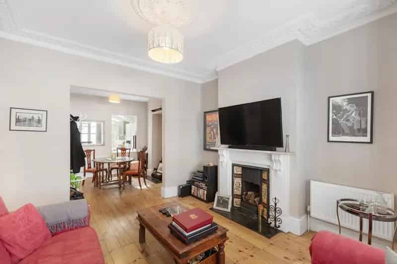 4 Bedroom End of Terrace House for Sale Fulham Munster Village