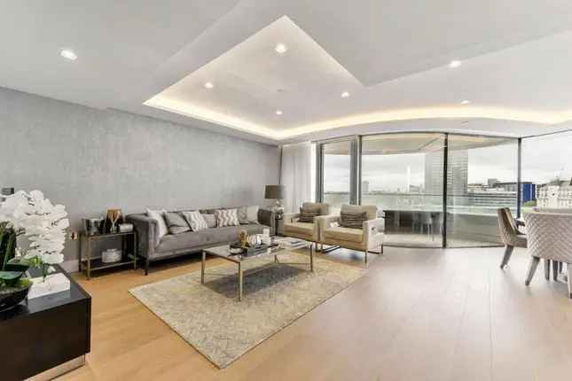 2-Bed River View Apartment in The Corniche South Bank London