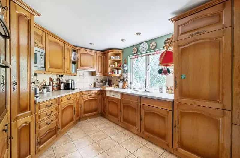 4 Bed House for Sale with Annexe and Large Garden