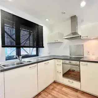 1 Bed Flat Manchester City Centre 39m² Furnished