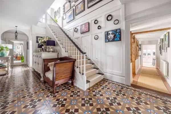 Elm Farm House: Substantial Period Village House with Coach House and Extensive Gardens